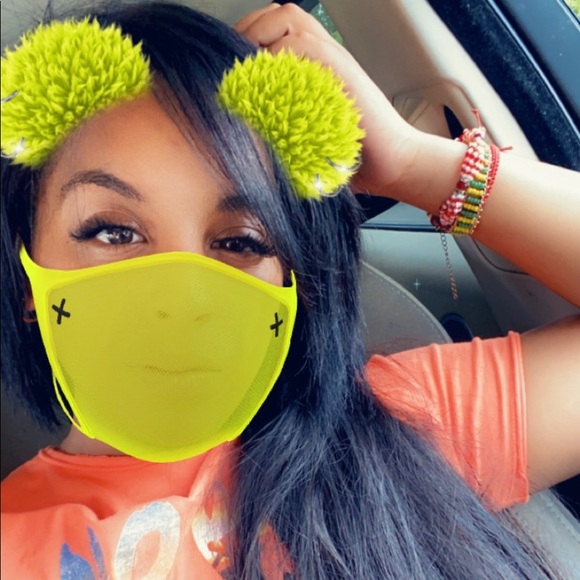 Meet your Posher, Paola - Picture 1 of 1